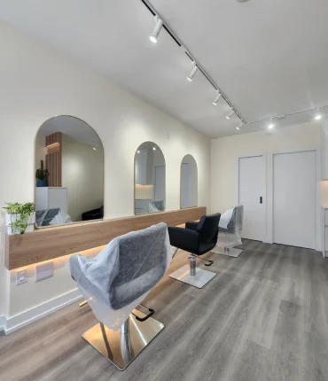 Modern Hair Studio Transformation 03